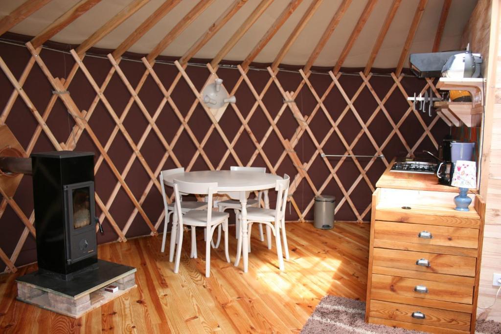 Yourtes En Terrasse Bonneval  Номер фото