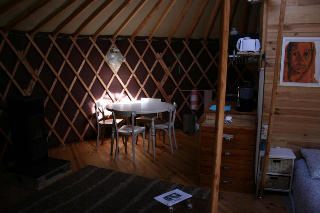 Yourtes En Terrasse Bonneval  Экстерьер фото