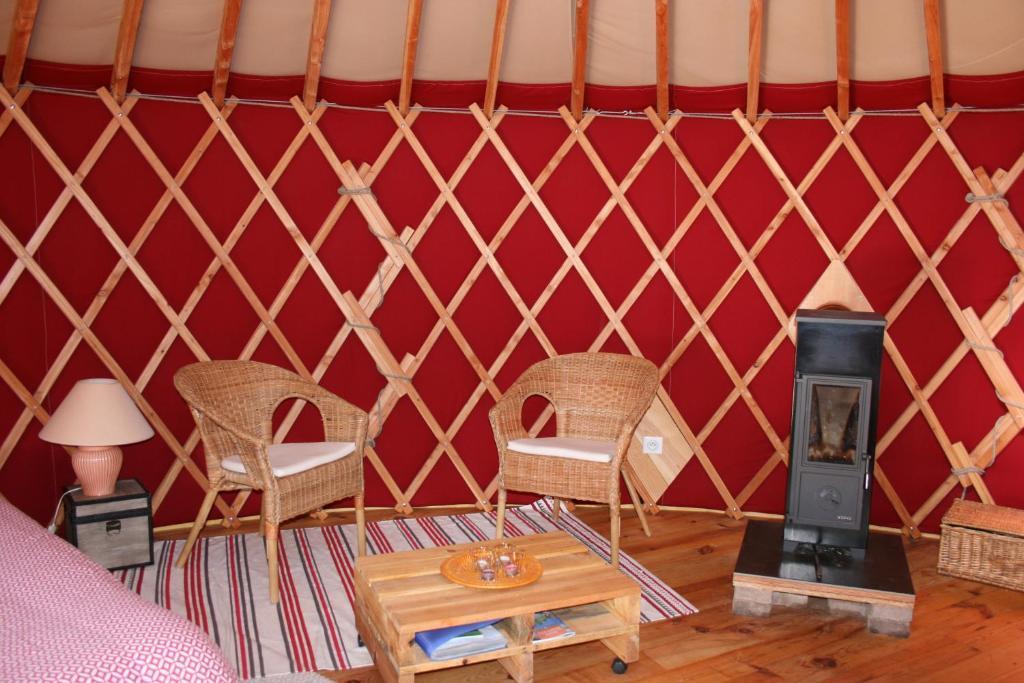 Yourtes En Terrasse Bonneval  Экстерьер фото